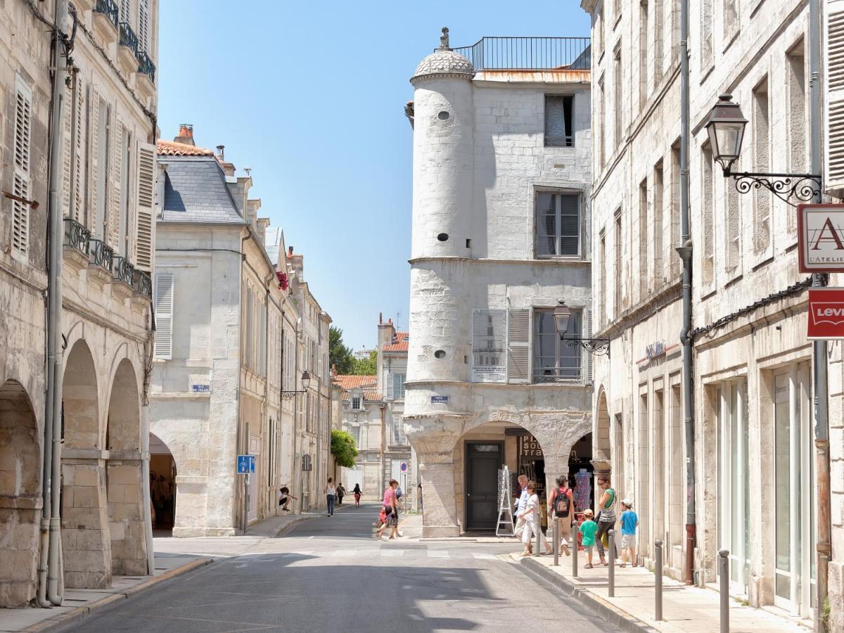 Cour Des Dames Bed and Breakfast La Rochelle  Buitenkant foto