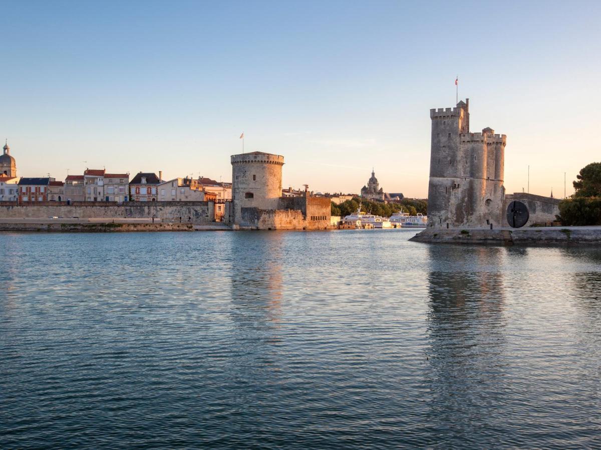 Cour Des Dames Bed and Breakfast La Rochelle  Buitenkant foto